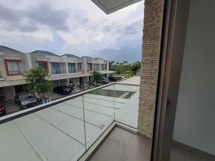 Rumah 2 Lantai Bagus Cluster Hawaii Pantai Indah Kapuk 2 Jakut