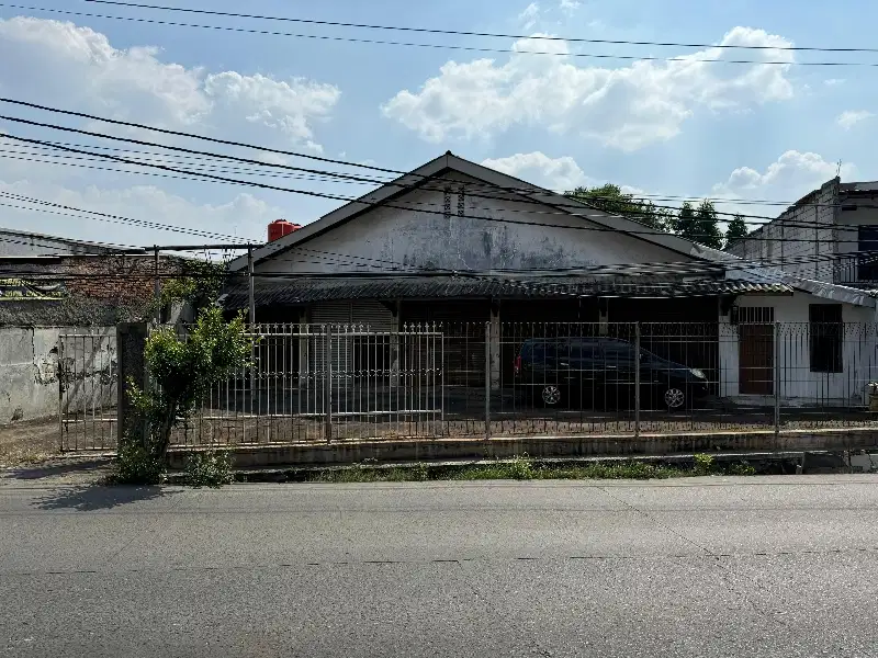 Dijual Cepat Tanah dan Bangunan  di Jatibening Bekasi