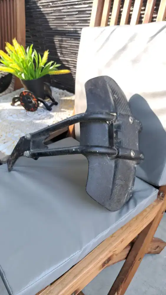 Mudguard/spakbor belakang