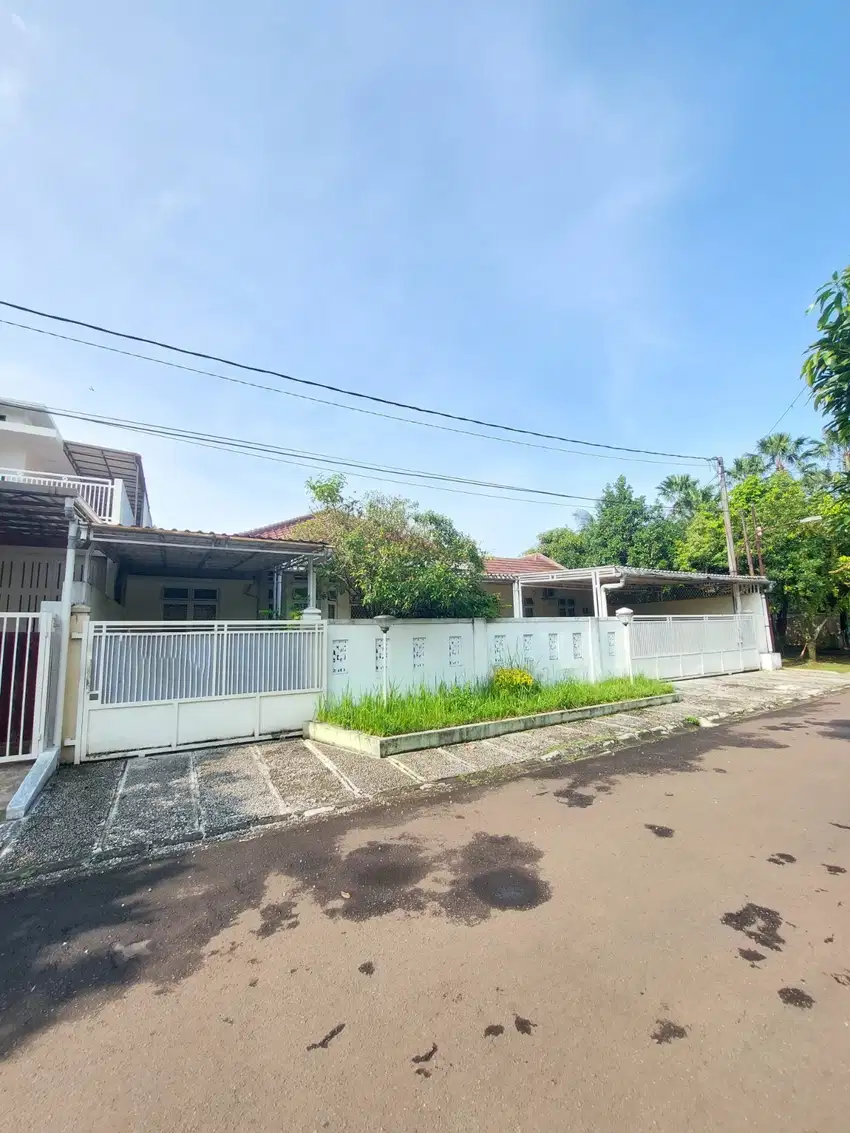 Rumah Siap Huni Baru Renovasi Free Biaya Notaris Di Taman Yasmin