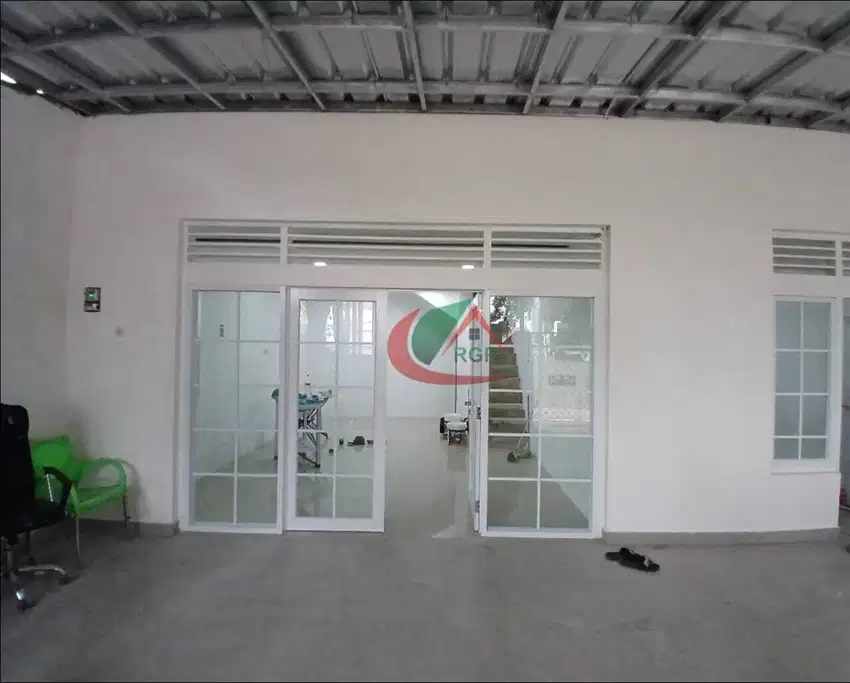 Dijual Rumah 2 Lantai, Lokasi Strategis di Jakarta Selatan !