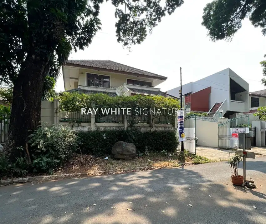 Dijual Rumah Lama Bagus Layak Huni di Jl. Duta Permai, pondok Indah