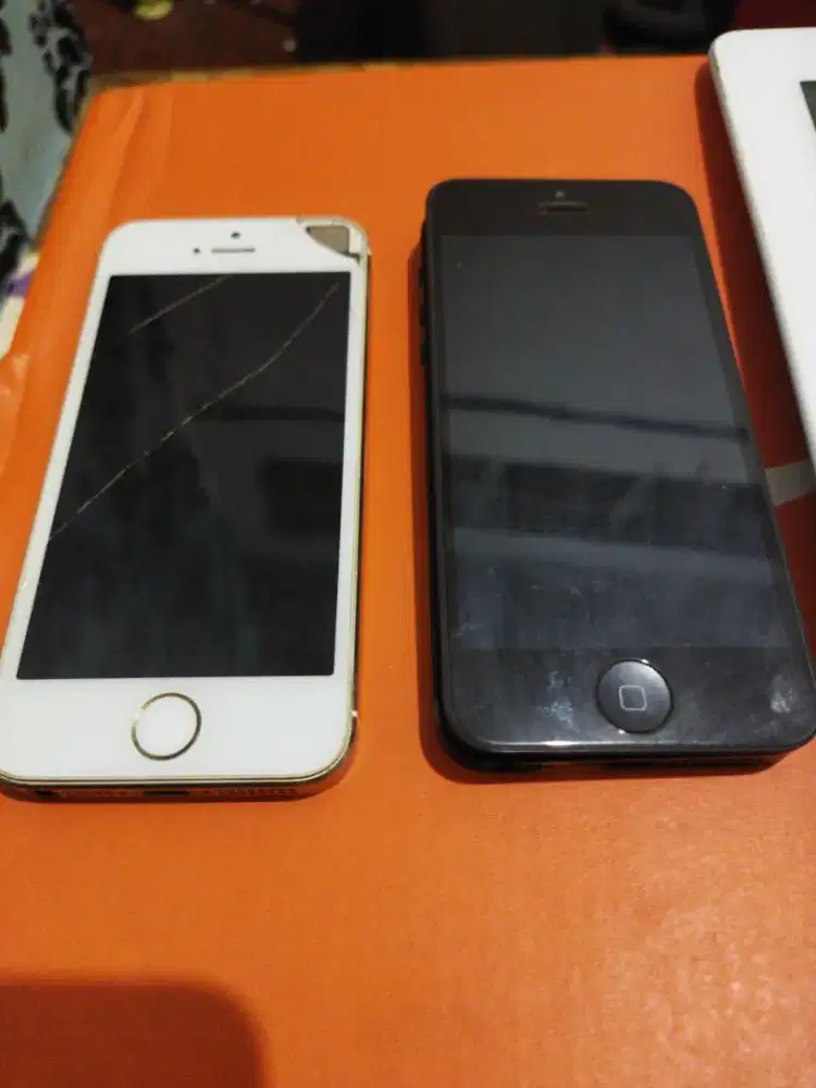 Iphone dan ipad rusak