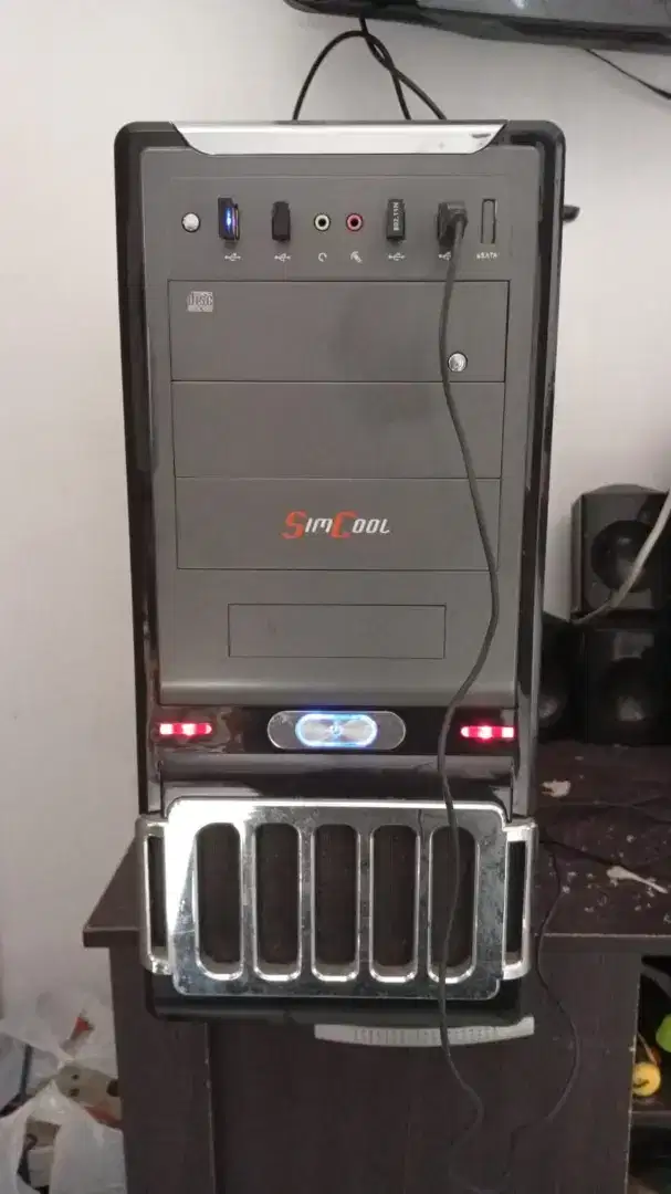 CPU ASUS P8H67-V /CORE I5/ DDR3 20GB ,/ HDD 500GB / GT220 1GB  JAKSEL