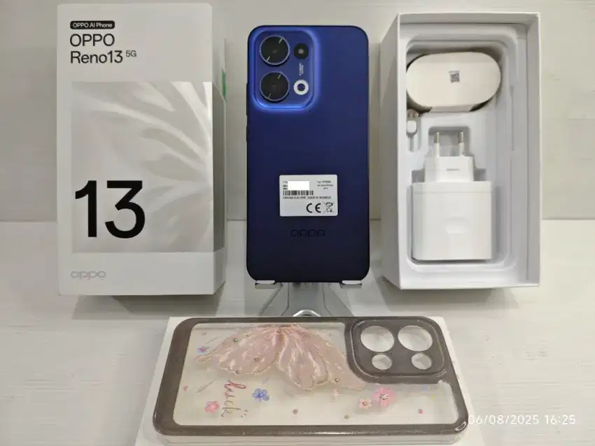Oppo Reno 13 5G 12/256 Gb Likenew 98% Resmi 19 Maret 26 bisa TT/BT