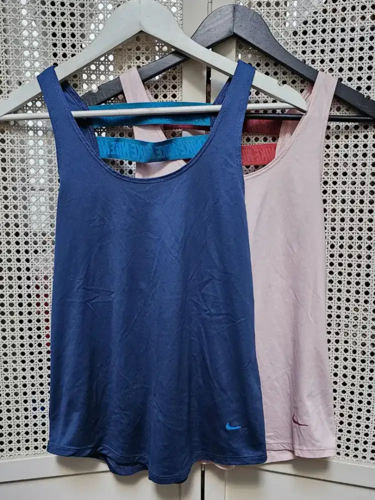 Nike baju atasan olahraga gym fitnes sport yoga