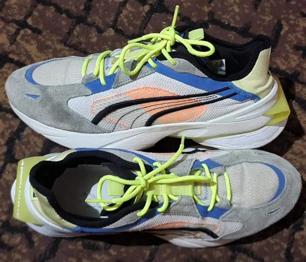 Sepatu preloved Puma Casual running