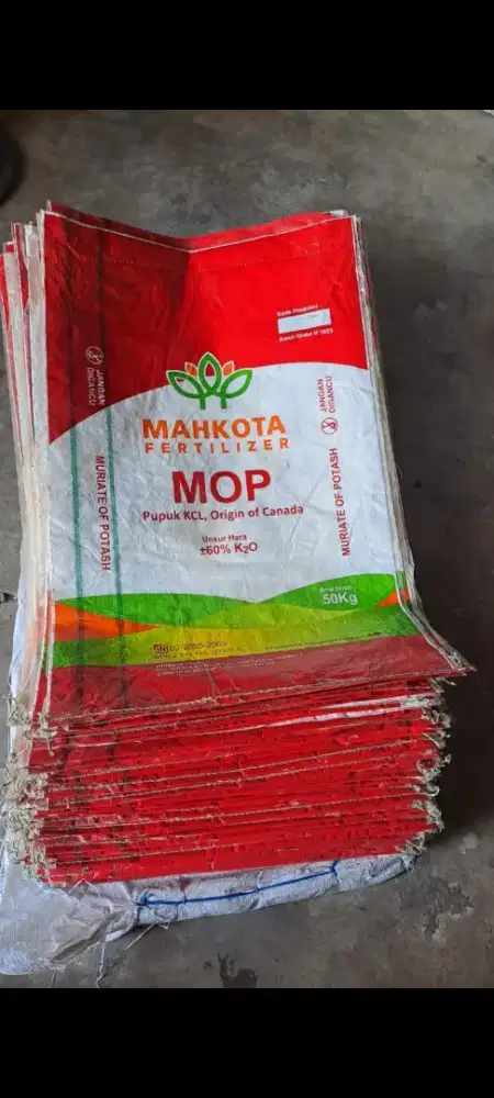 Goni 50 kg bekas sekali pakai oper sak buka benang sdh di cuci bersih