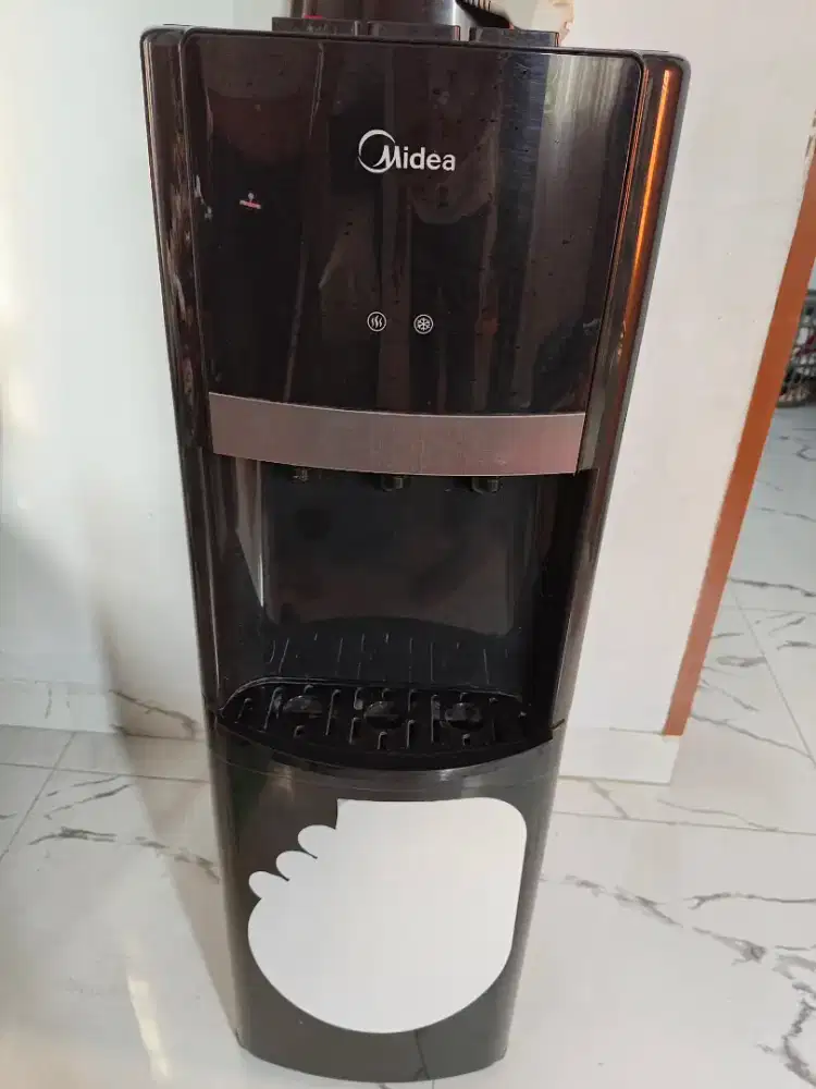 Dispenser Midea