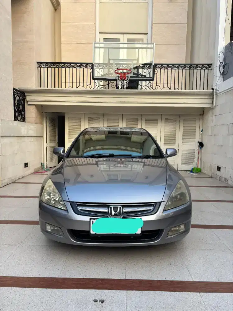 Honda Accord VTIL AT 2004 SILVER