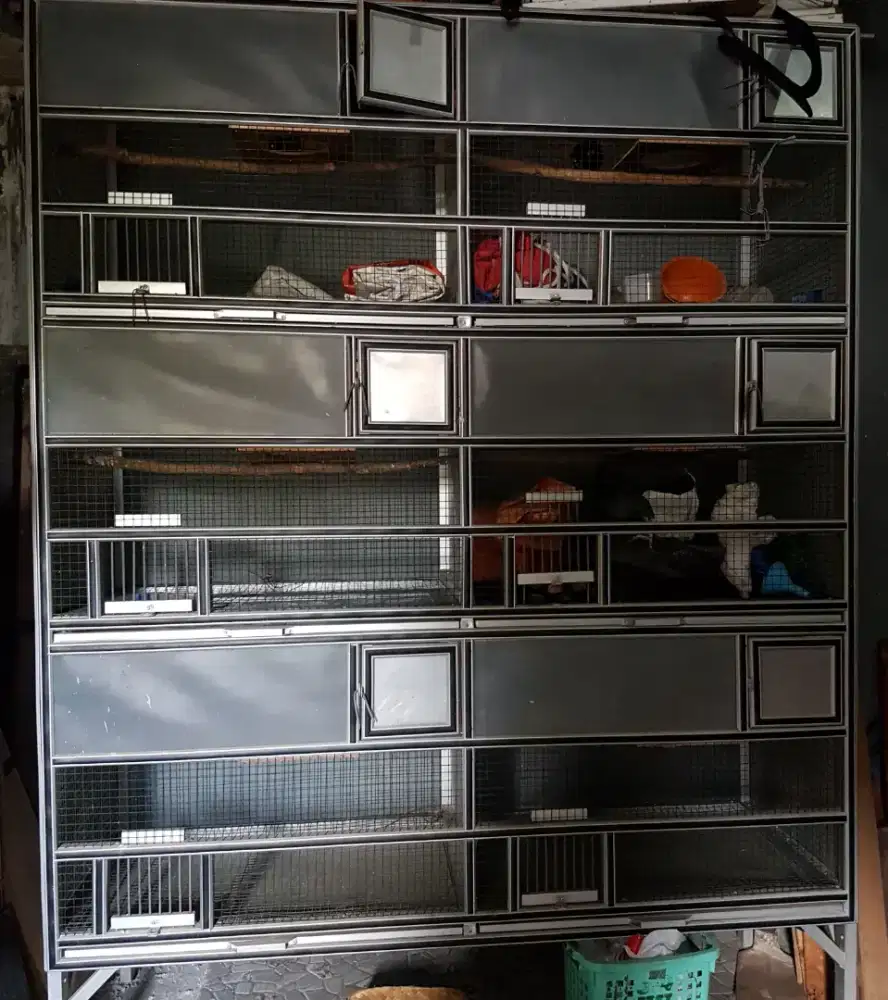 Kandang burung 6 pintu