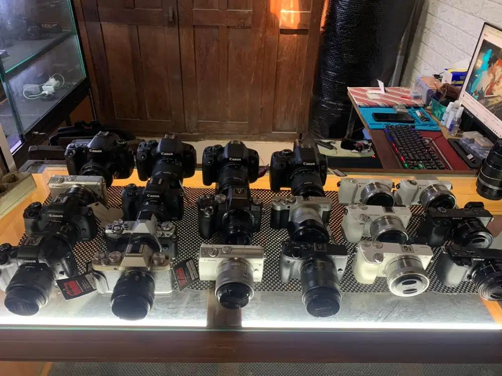 Dijual kamera dslr dan mirrorless