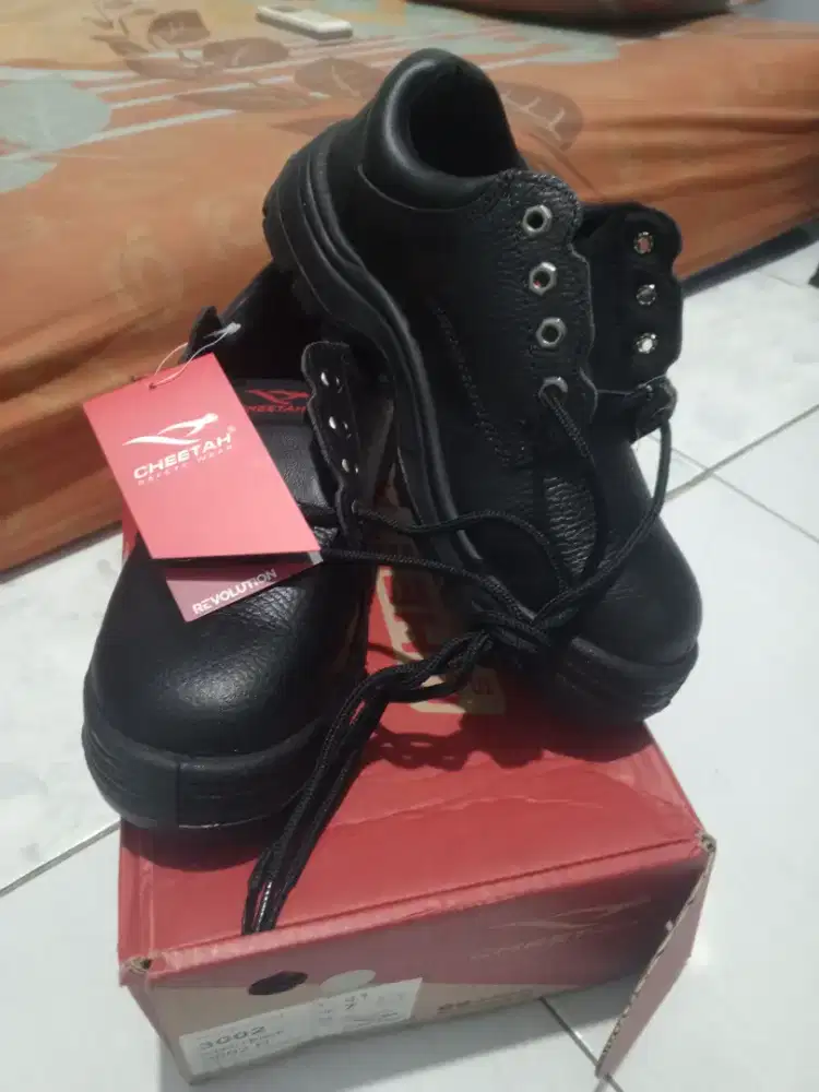 Sepatu CHEETAH SAFETY WEAR