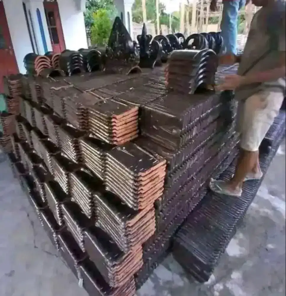 Supersoka cat tanah liat