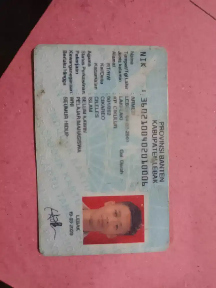 Cari kerjaan lagi butuh