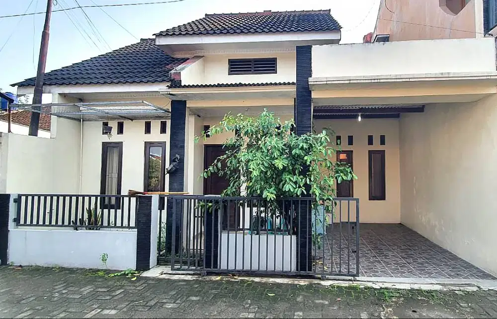 Rumah Hook Strategis di Tamantirto dekat Kampus UMY