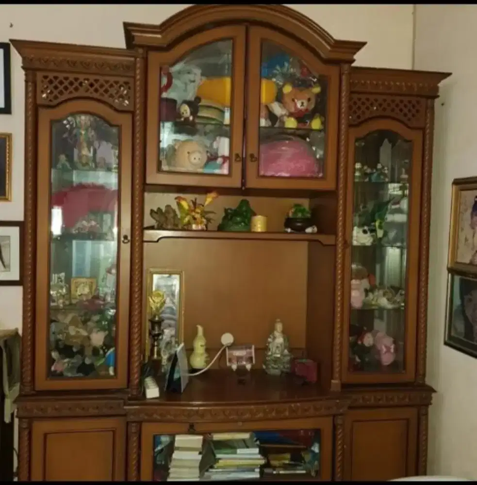 Lemari jaman dulu 2 meter