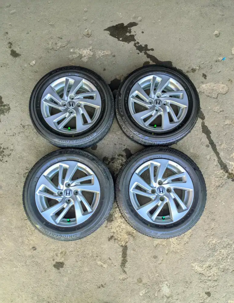 Velg oem jazz s gk5 r15 4x100 sepaket ban
