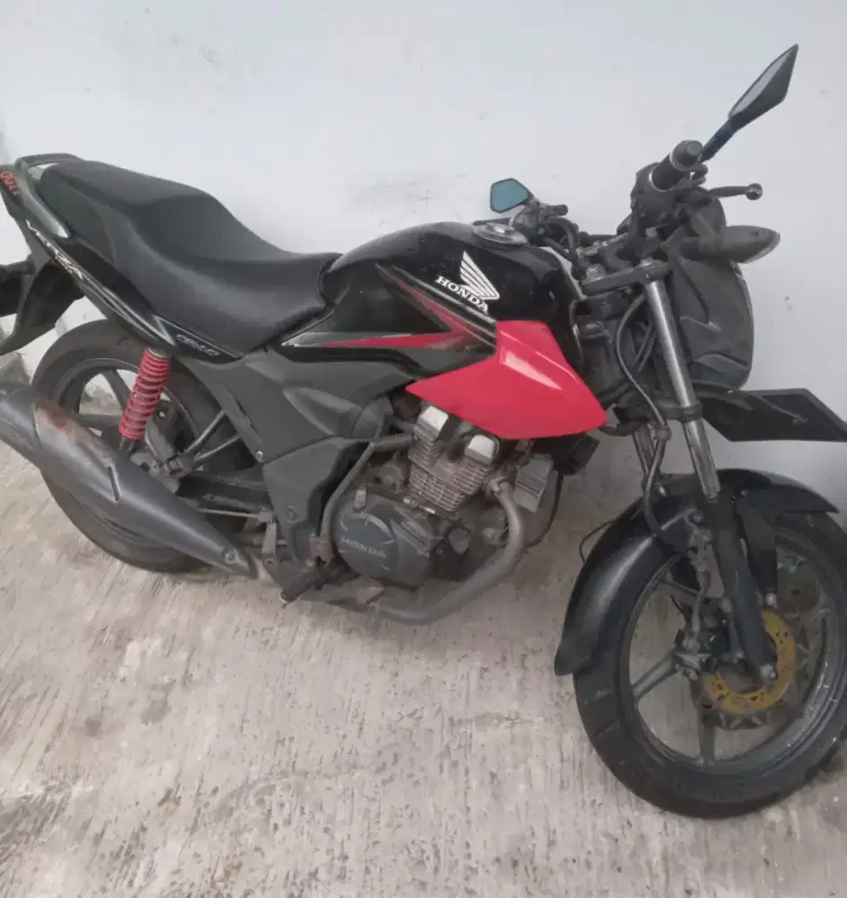 Dijual Motor Verza tahun 2013 surat hidup
