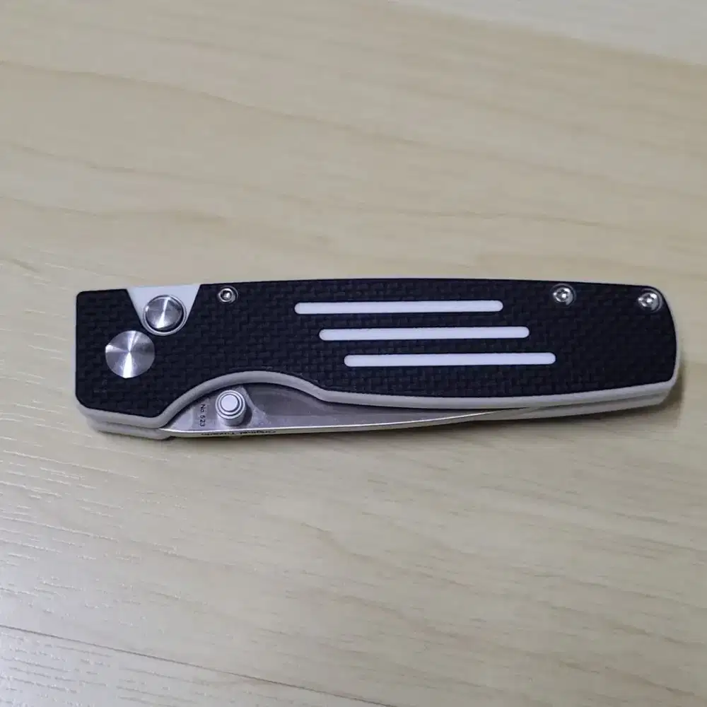 Kizer g10 scale pocket knife pisau lipat