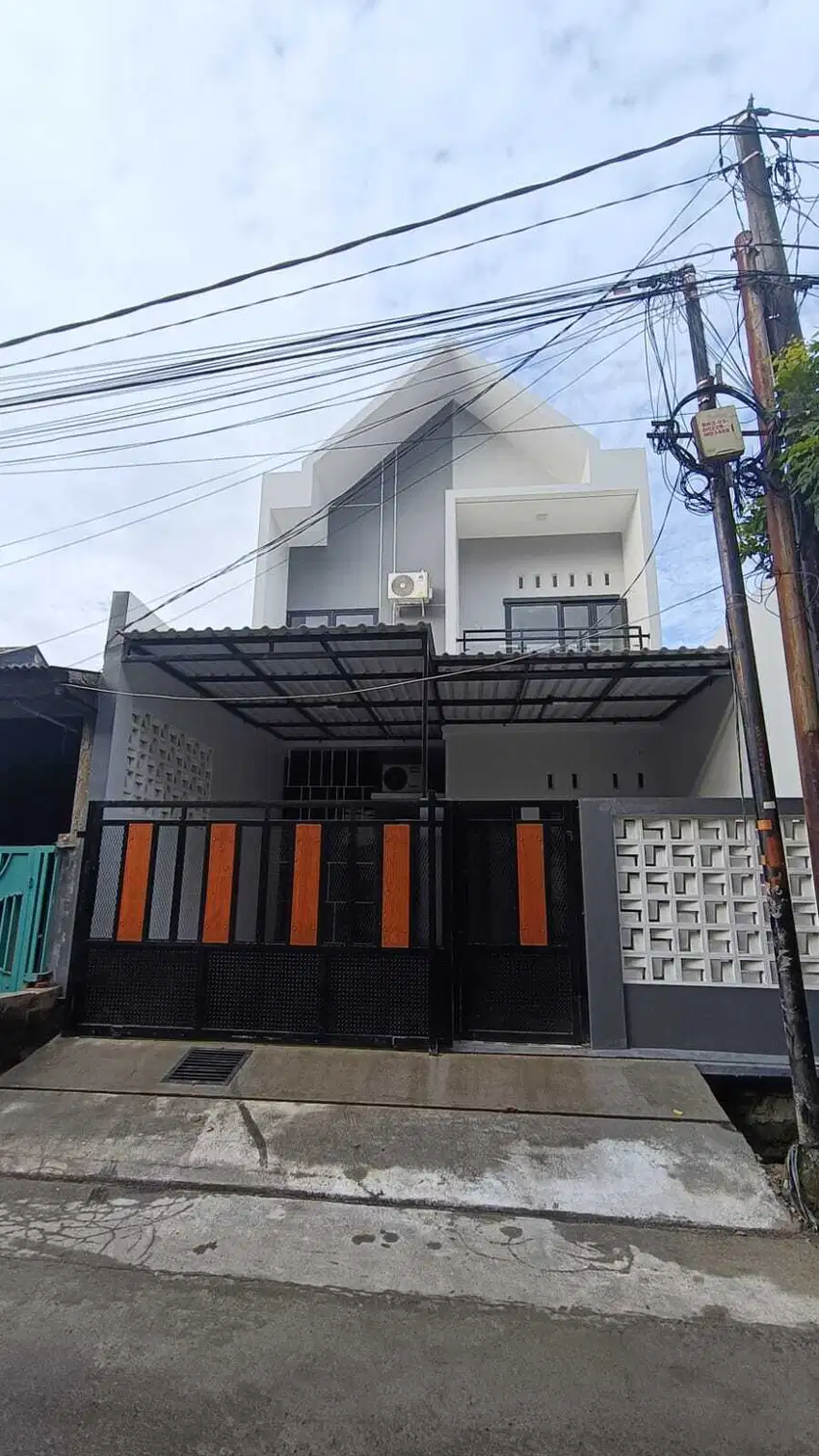 Jual Rumah BaRu Dekat Sumarecon
