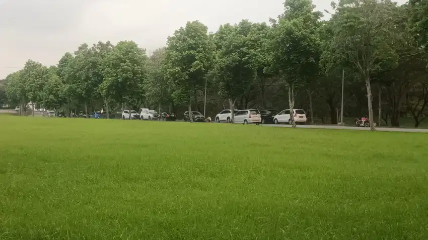 DI JUAL CEPAT TANAH KOMERSIAL DENGAN VIEW DANAU DI LIPPO CIKARANG