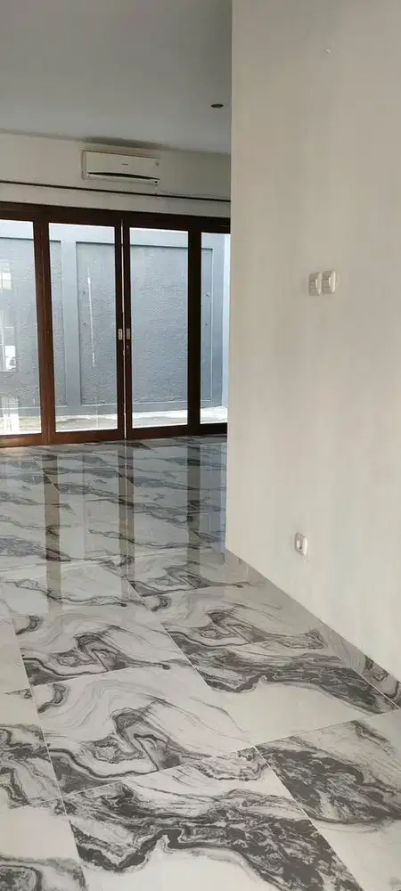 Dijual Rumah Discovery Fiore Bintaro Jaya