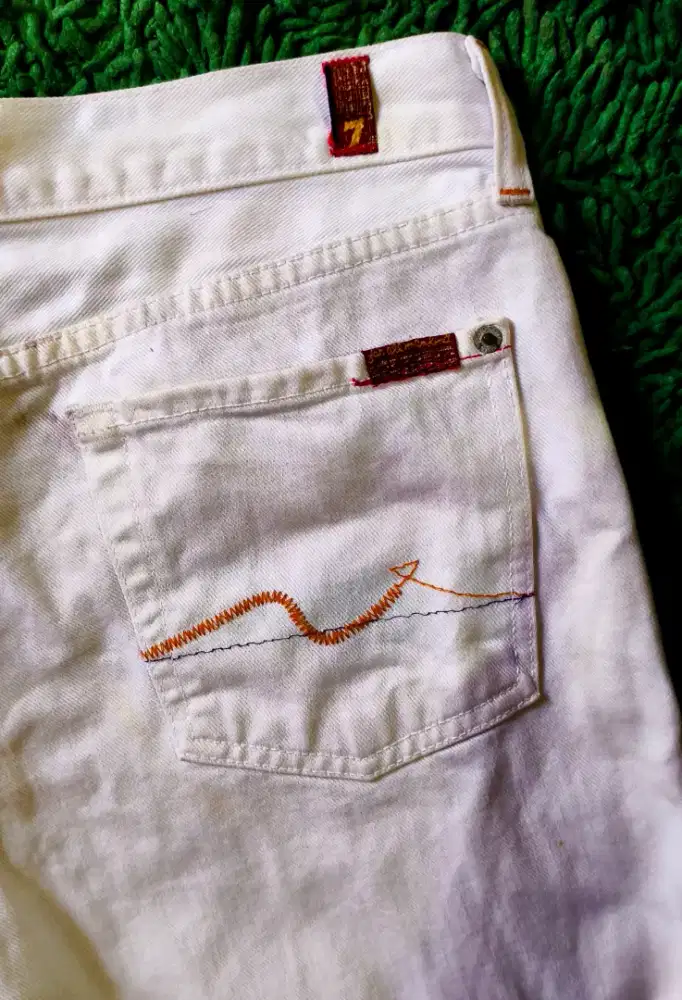 7 FOR ALL MANKIND White Size 29 Fit to 30
 100% Original