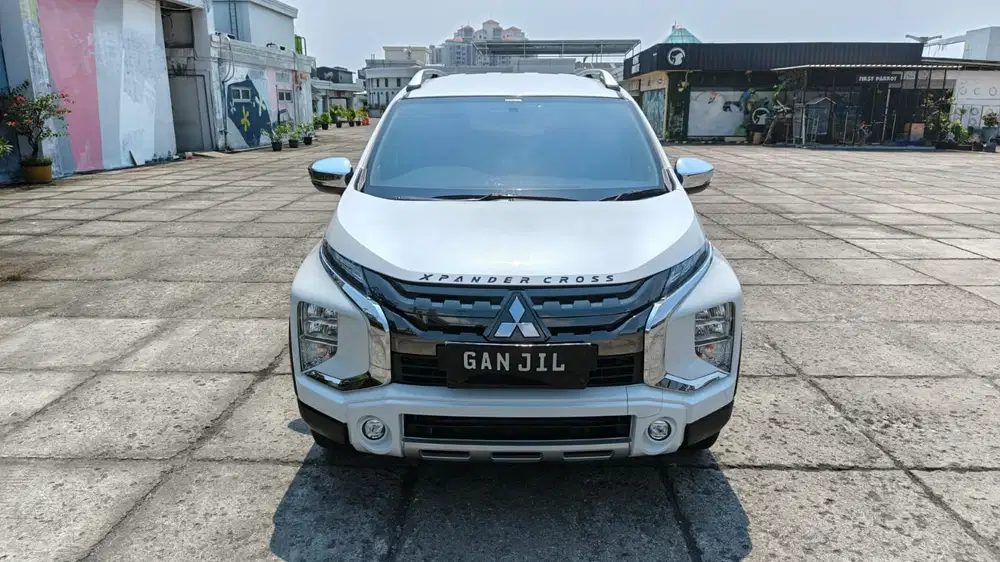 Mitsubishi Xpander Cross 2021 Putih  Tdp 30jt