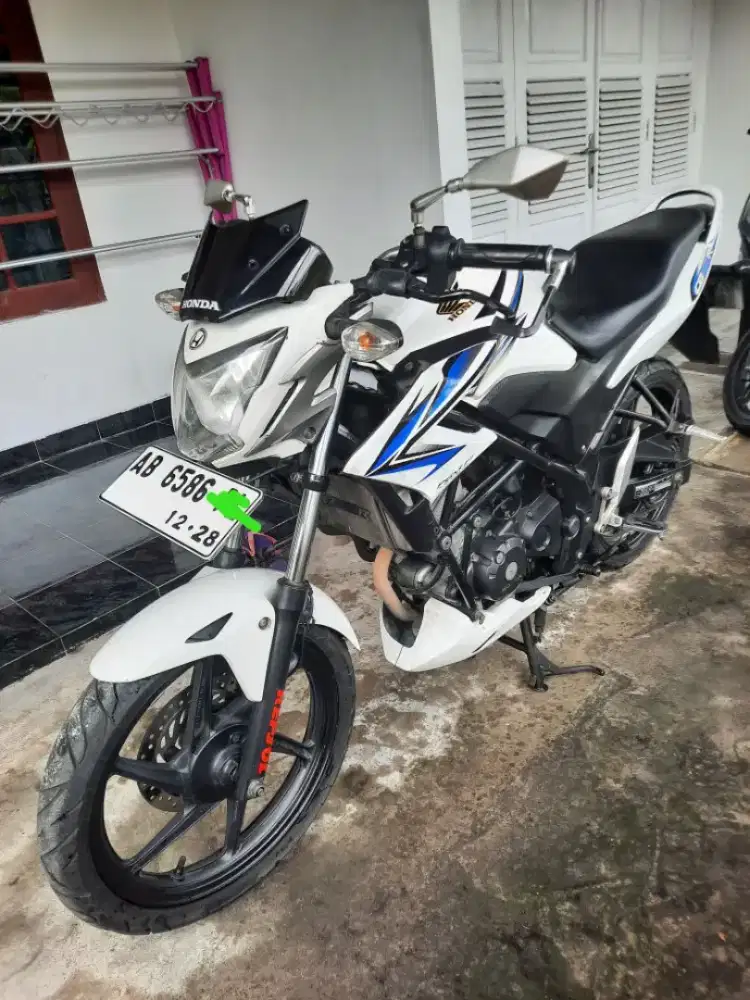 Honda CB 150R 2013 siap pakai