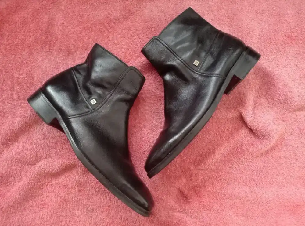 Boots Black MARIO MINARDI - authentic original size 41