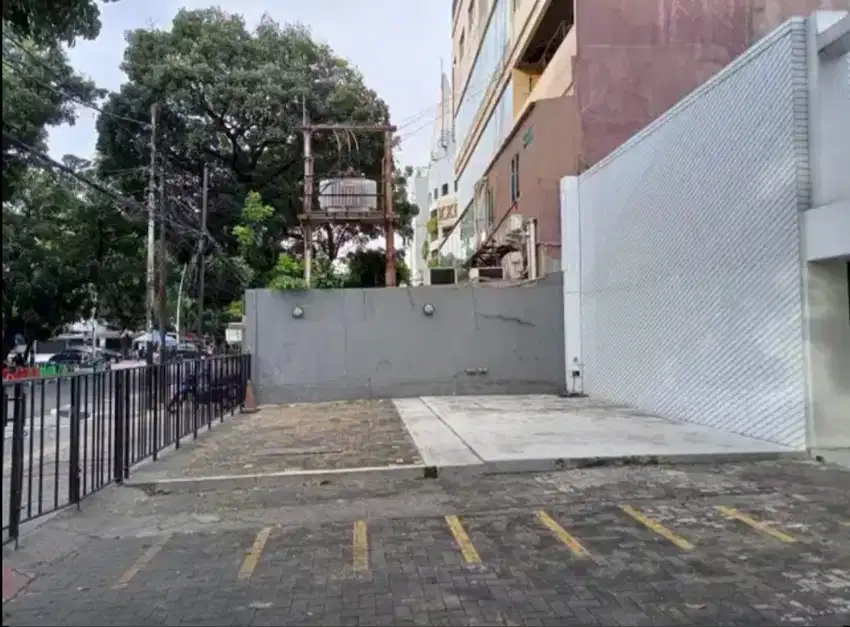 Ruang Usaha Hoek Panglima Polim