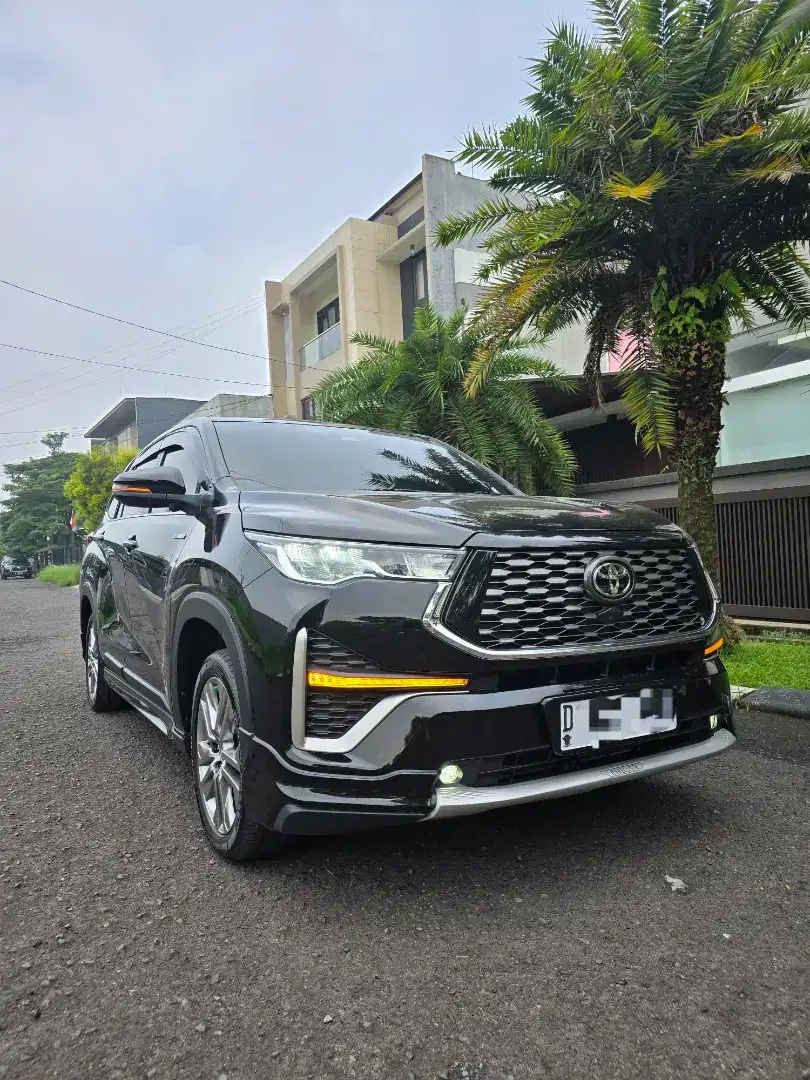 Innova Zenix Q Hybrid TSS Modellista 2023