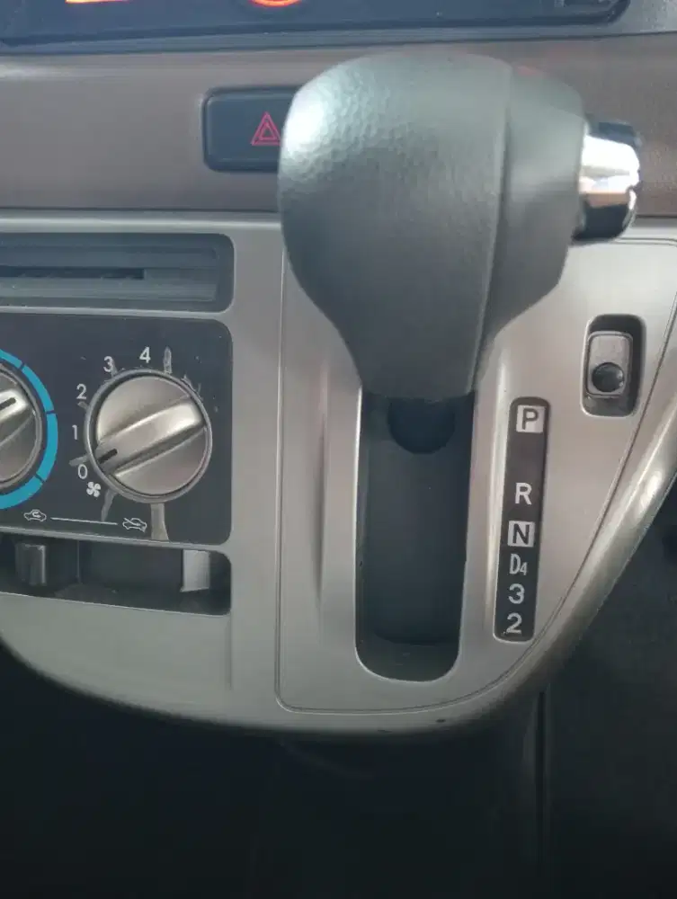 Toyota Calya G Matic plat DA