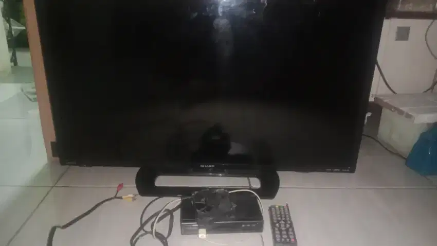 Jual TV sharp 32 + set top box