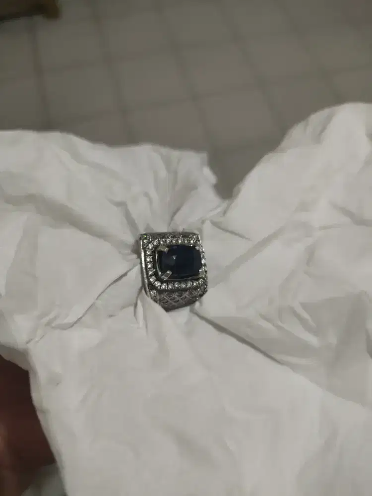 Batu Cincin Blue Sapphire