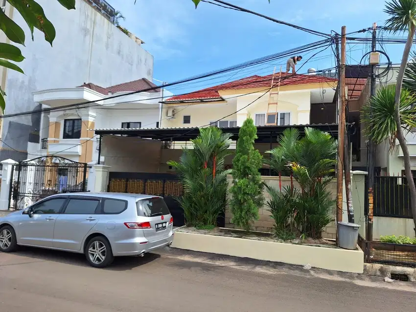 Rumah siap huni 2 lt di Taman palem lestari