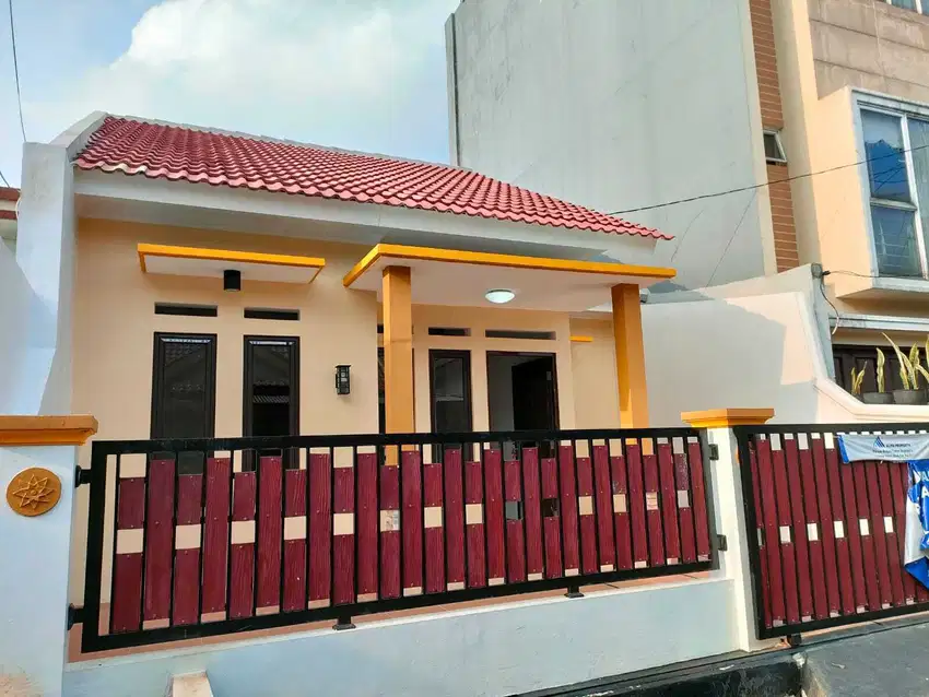JUAL RUMAH LT 100 BANGUNAN BARU DI DUKUH ZAMRUD - MUSTIKAJAYA