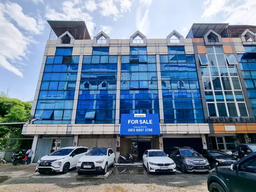 Ruko 4 Lantai dijual Jl Perjuangan Kebon Jeruk Megah LT 66m2