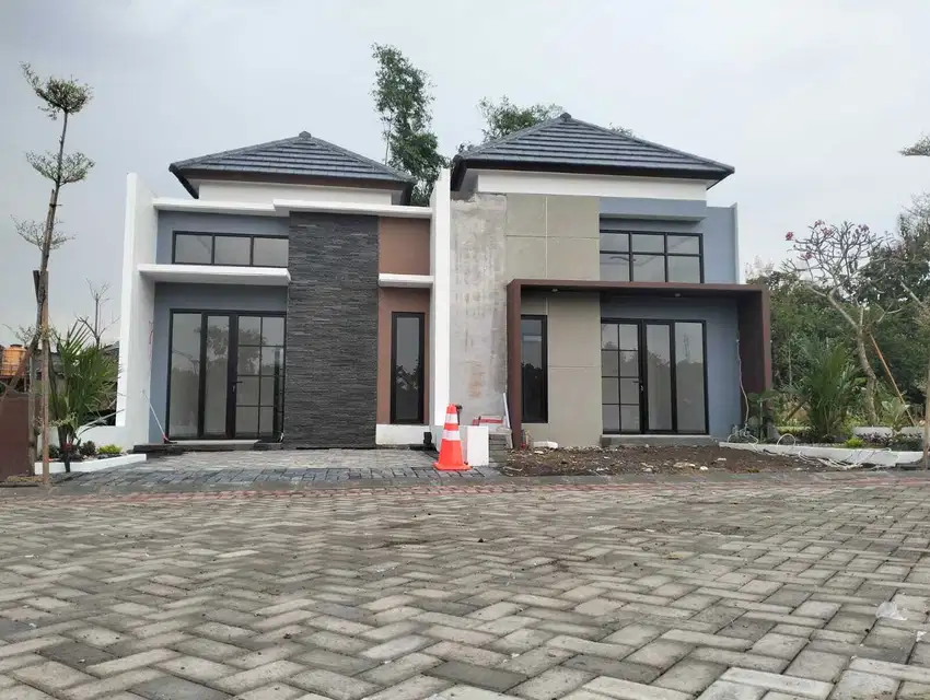 Rumah Menganti 300 JT-an Dekat PTC dan benowo Prmooo melimpah