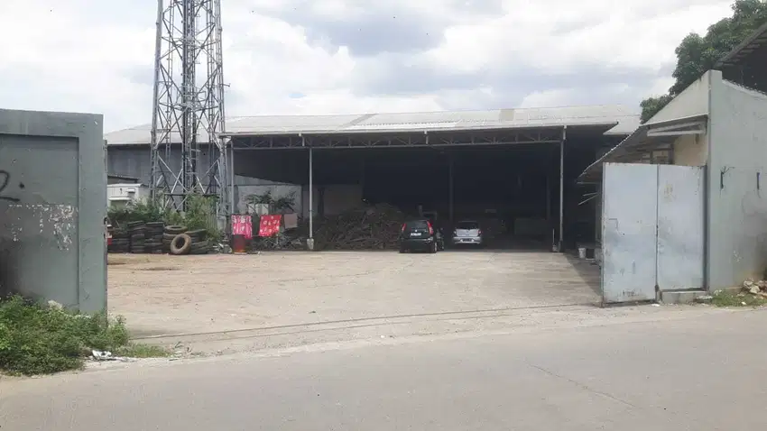 dijual cepat gudang pinggir jalan siap pakai startegis