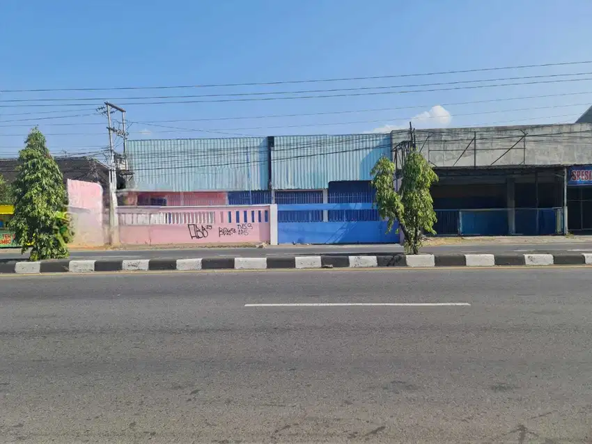 Ruang Usaha dan Gudang Siap Pakai di Kartasura Solo