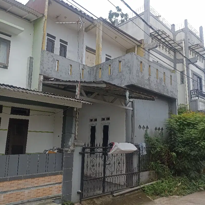 Rumah Tingkat di Villa Ciomas. Harga spesial Lebaran