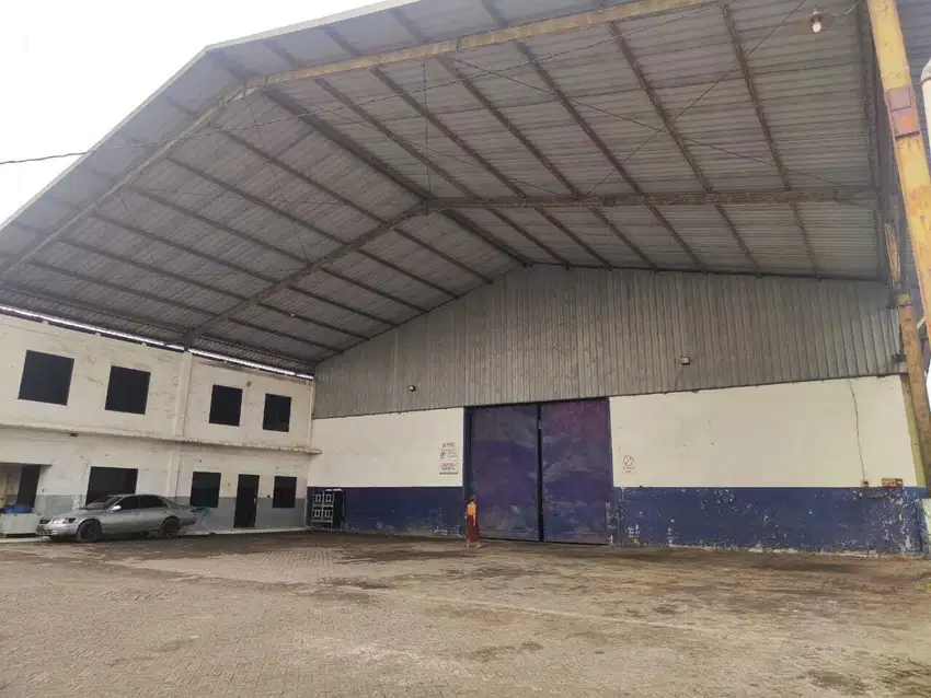 DIJUAL / DISEWAKAN Gudang Kalianak Siap Huni Habis Renov LT4000/LB3500