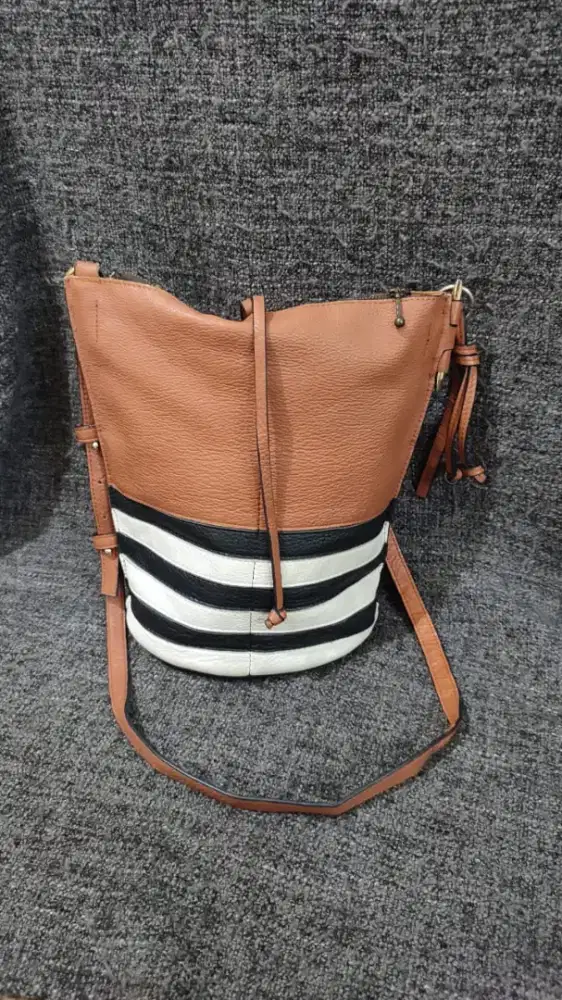 Preloved Tas Kulit Asli, Vokang