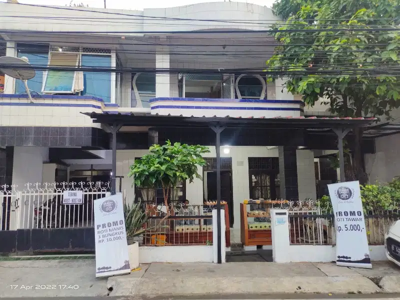 Dijual Rumah Cocok untuk Rumah Kost di Cempaka Putih