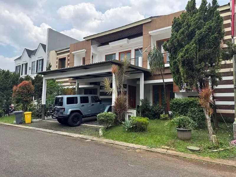 Dijual Rumah Gandeng Dengan Taman Yang Luas!  The Green BSD