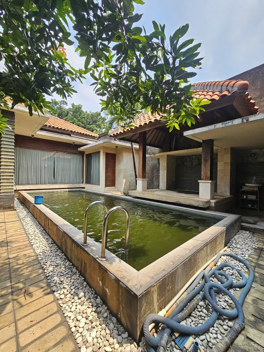 DIJUAL RUMAH MEWAH KAWASAN ELITE JALAN PANGLIMA POLIM JAKARTA SELATAN