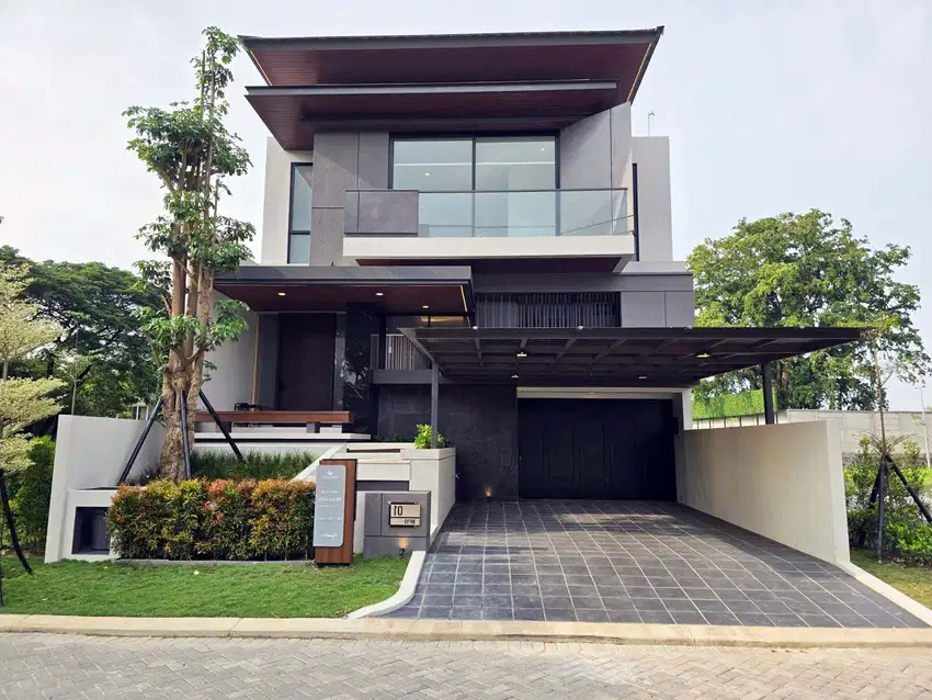 Rumah di Citraland Crystal Golf