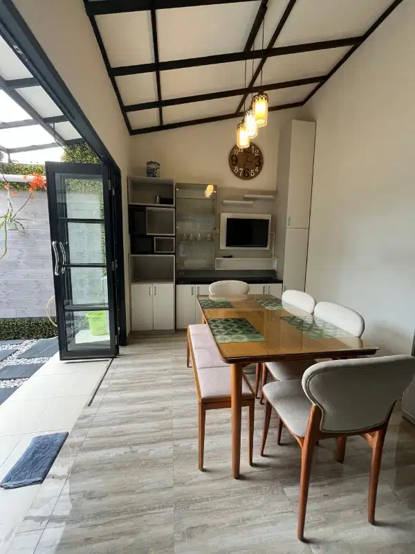 Disewakan Rumah Cluster cosmo estate elysium residence Lippo Cikarang